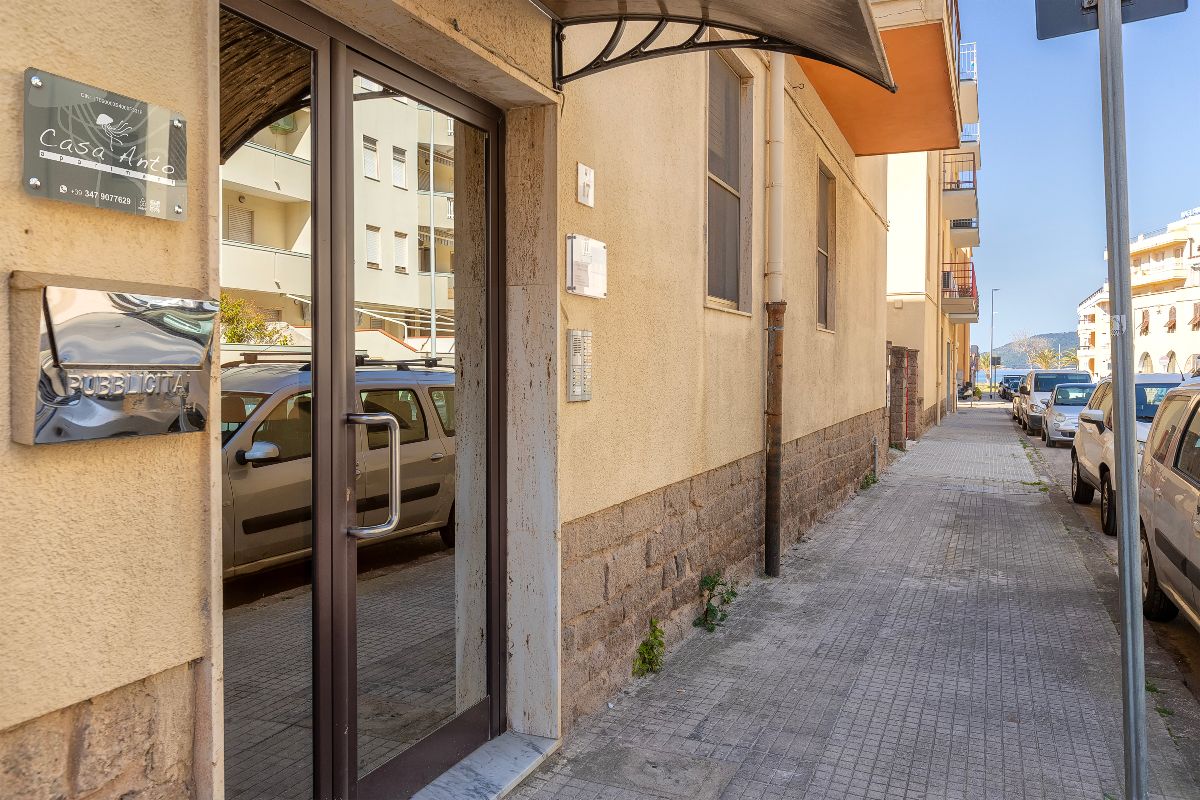 Casa Anto entrance
